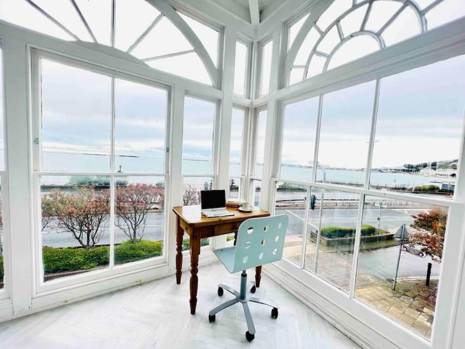 Flat 4 Marine Parade House, 1 East Cliff- Next To Dover Port, White Cliffs, Beach, Castle Extérieur photo